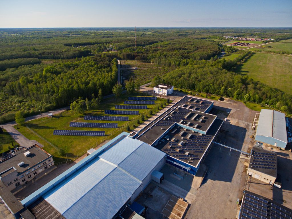 Sāremā gaļas rūpnīcas saules paneļu parks, 2015. gadā