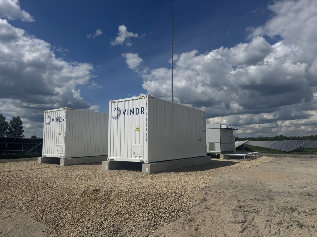Hibrīdparks Līvānos: 4,32MWp saules parks un 3,7MW/7,5MWh BESS